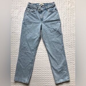 Women's Abercrombie & Fitch 90s Straight Ultra High Rise Crossover Waist Jeans 6